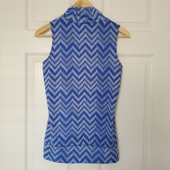 Perseption Concept Sleeveless Top - Picture 2 of 3